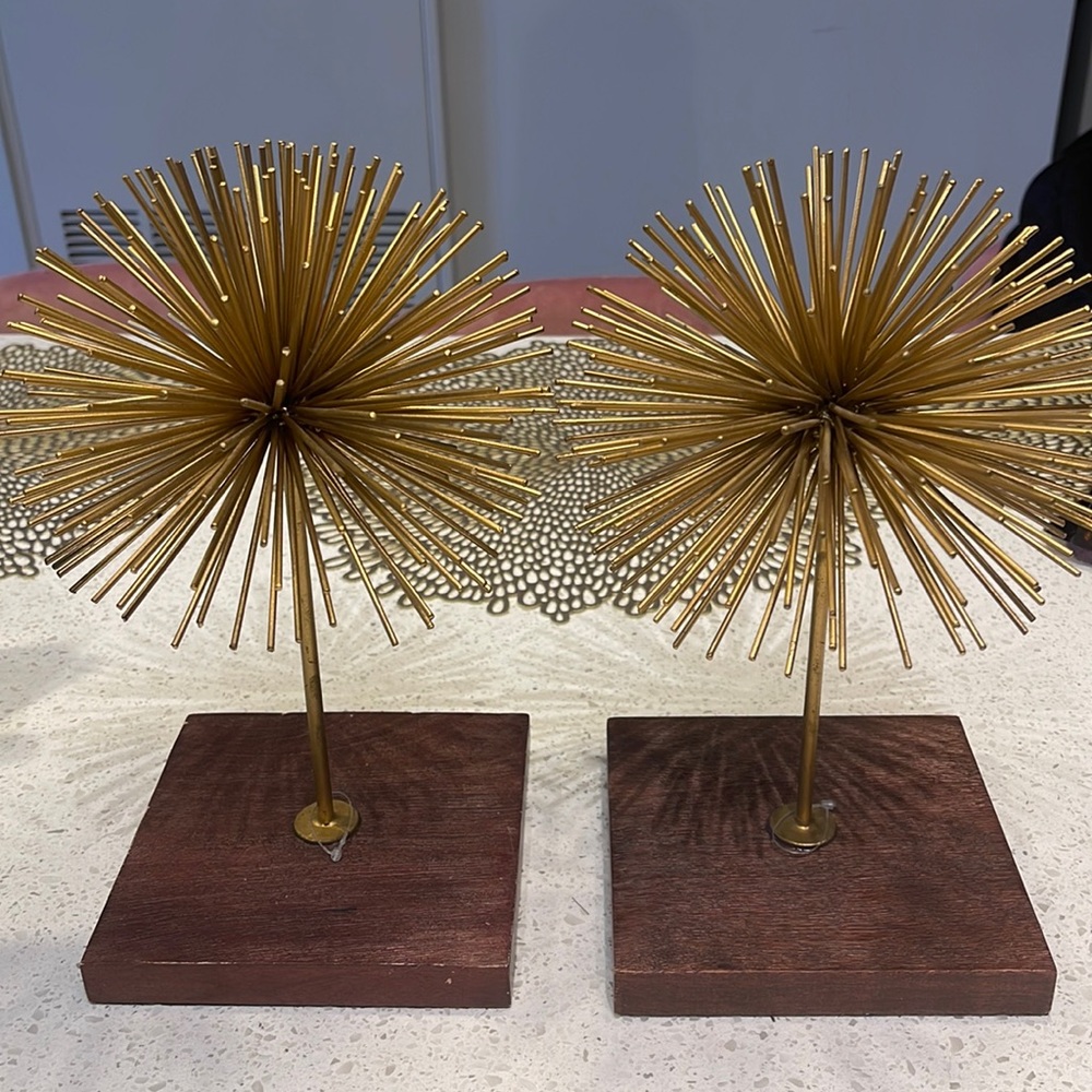 Decorative gold pieces 2 set